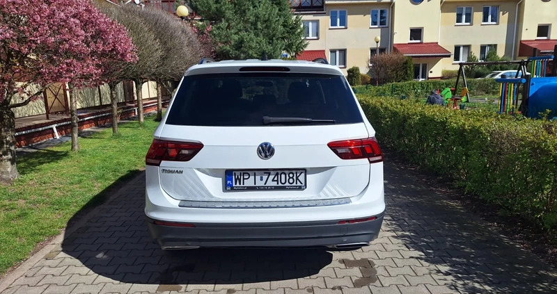 Volkswagen Tiguan cena 128000 przebieg: 19100, rok produkcji 2020 z Piaseczno małe 154